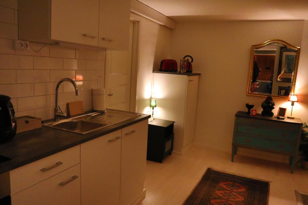 Goete'S B&B Tumba Exteriör bild