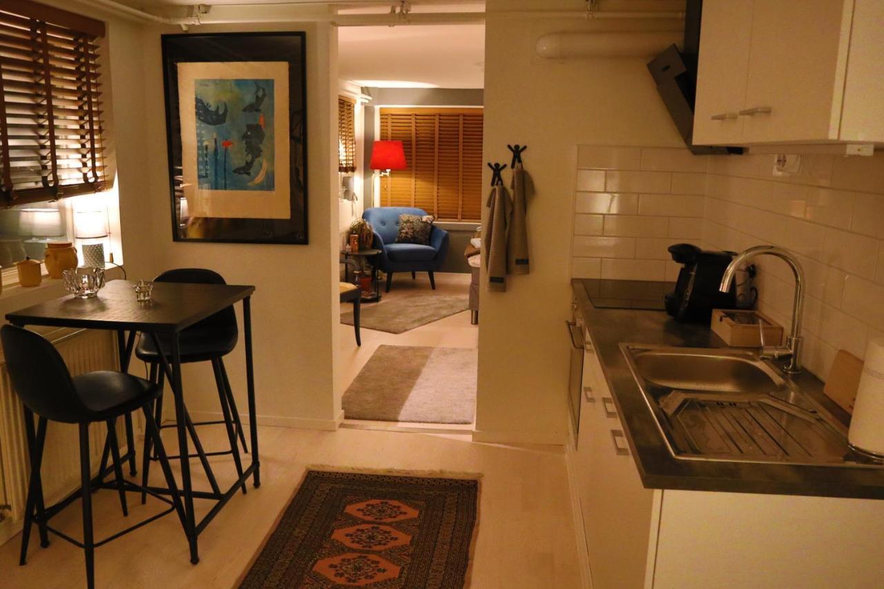 Goete'S B&B Tumba Exteriör bild