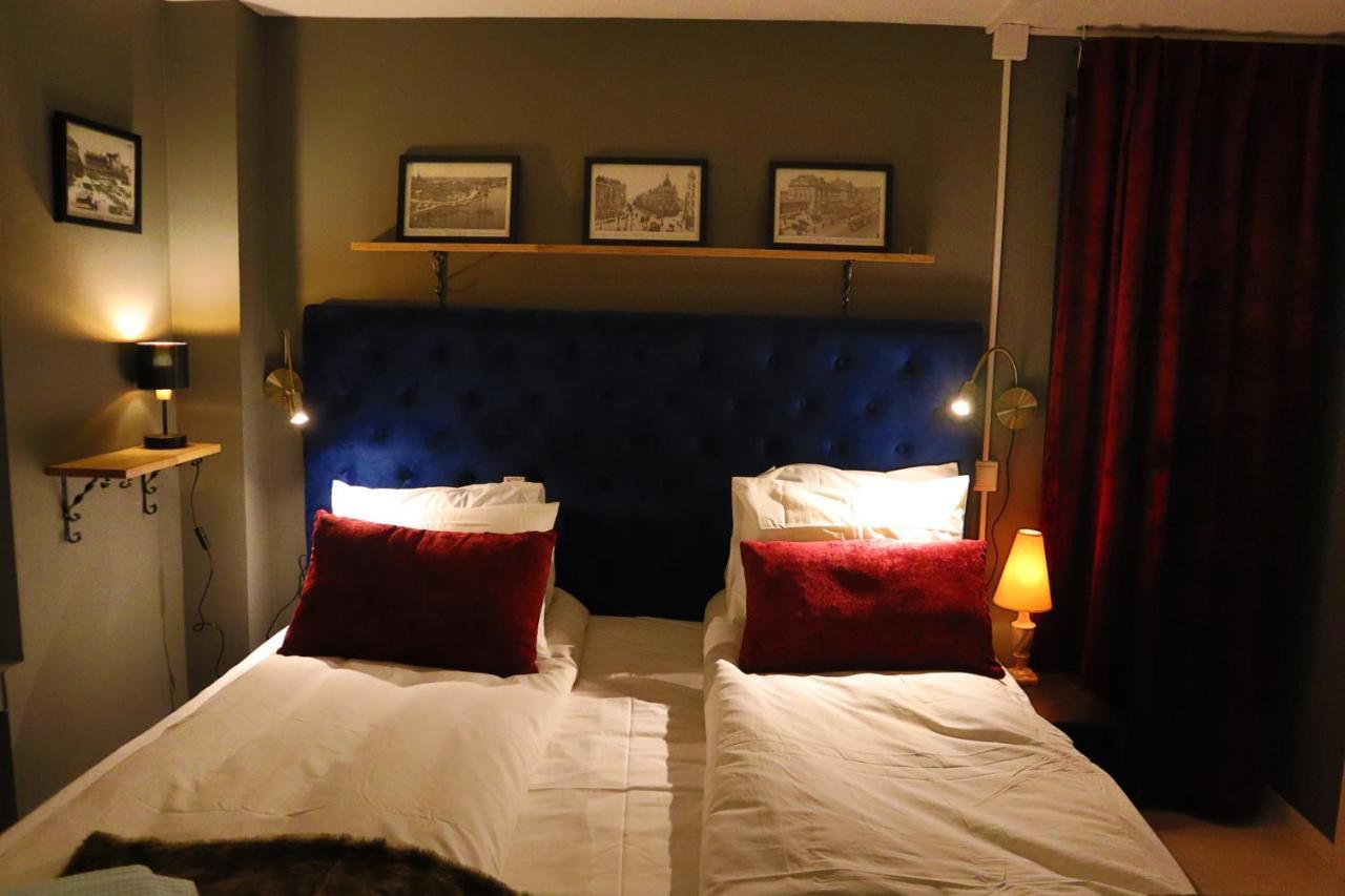 Goete'S B&B Tumba Exteriör bild