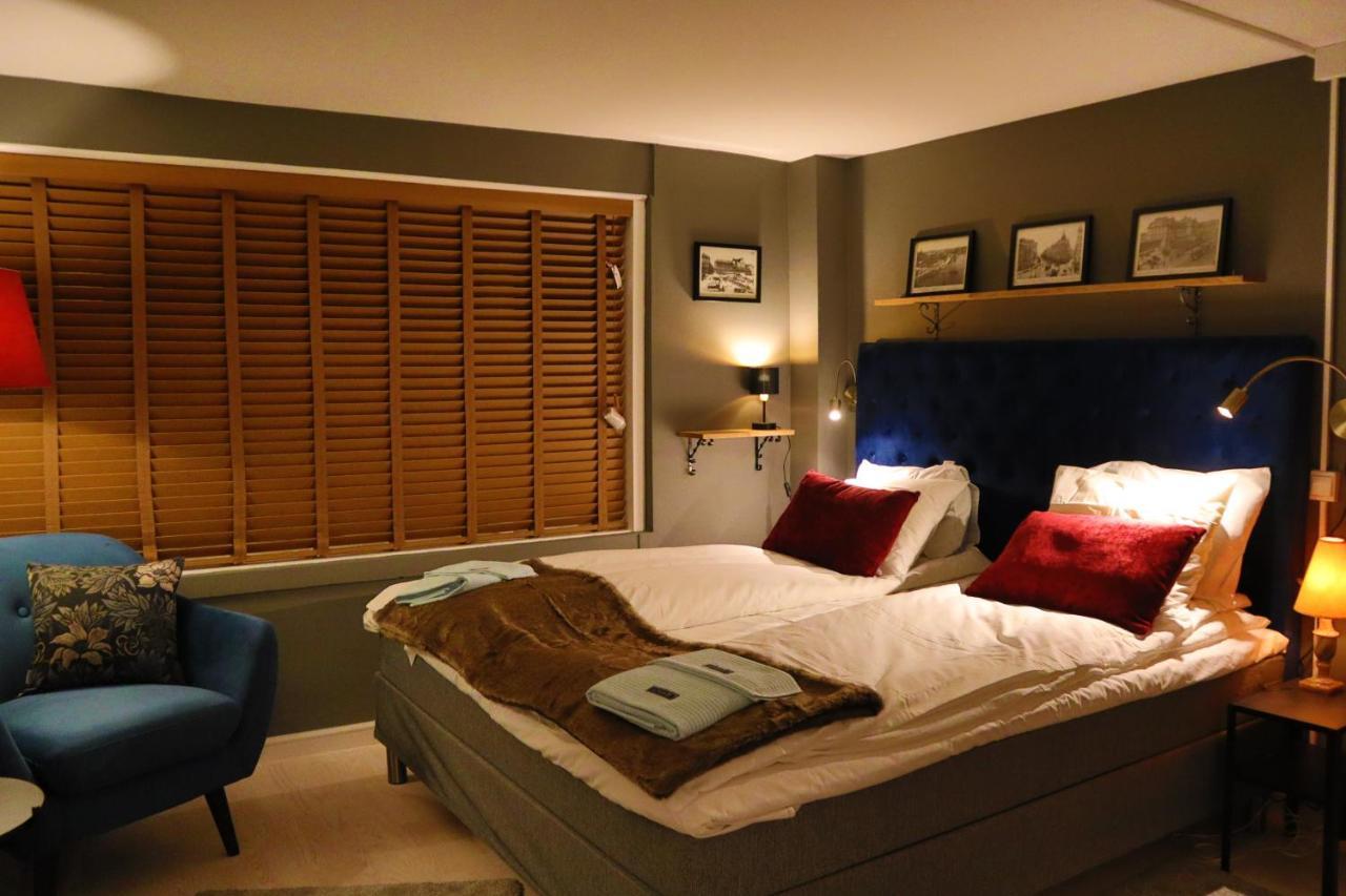 Goete'S B&B Tumba Exteriör bild